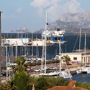 L'essenza 4*, Olbia Italië